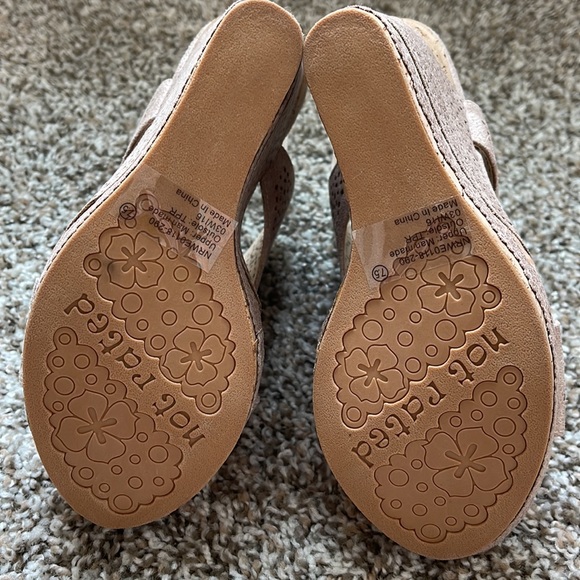 Not rated wedges size 7.5 size great condition never worn - Picture 12 of 12